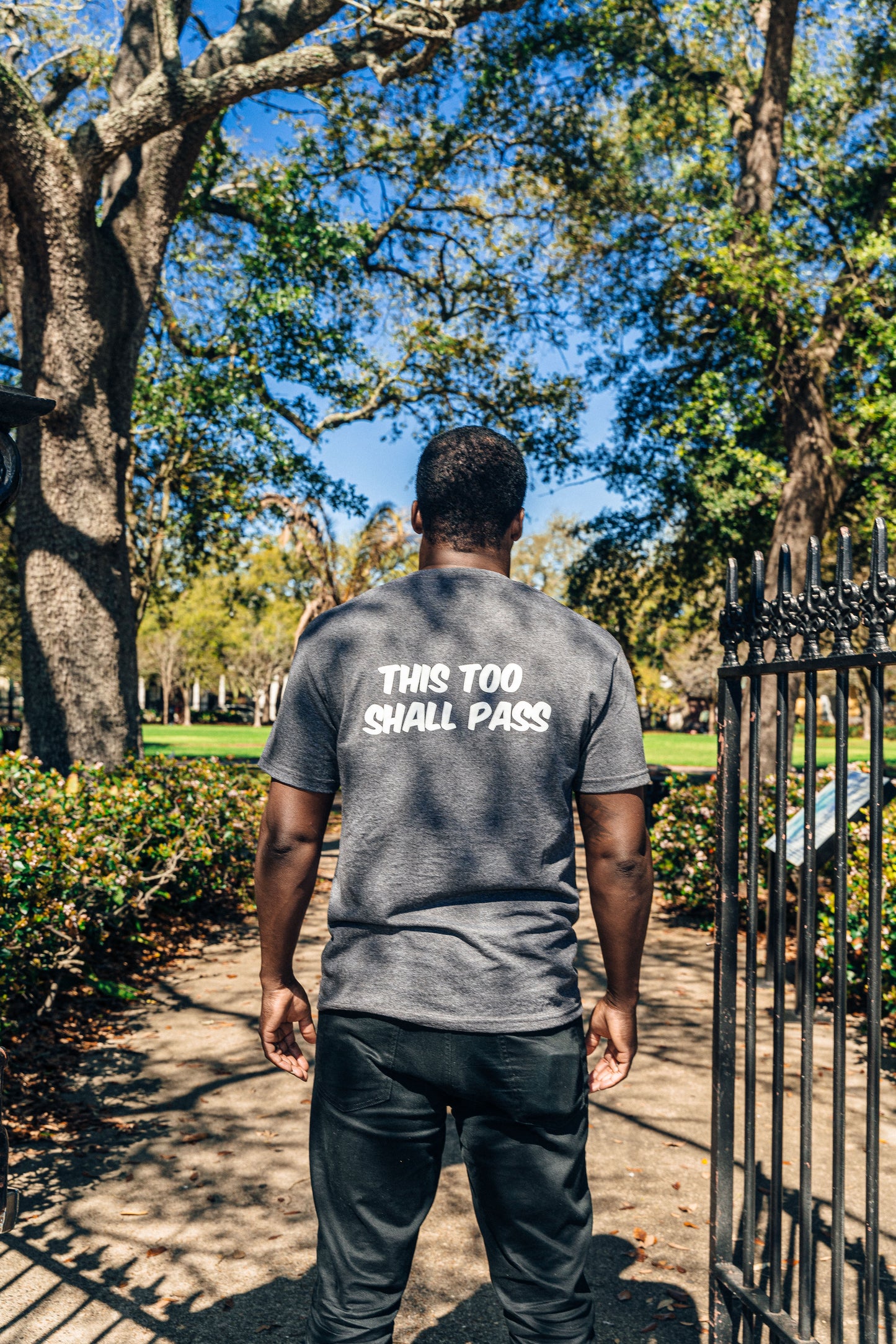 THIS TOO SHALL PASS TEE (GRAY/WHITE)