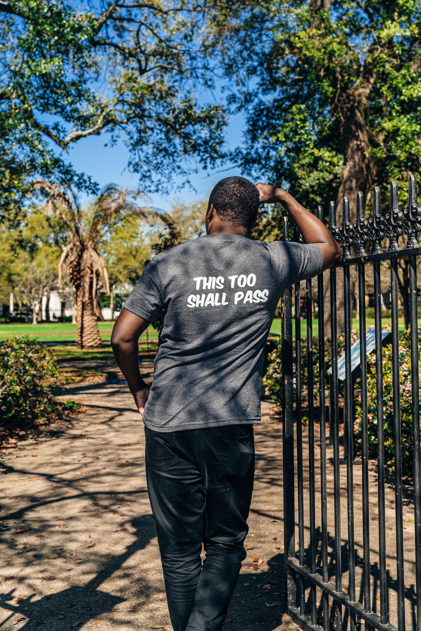 THIS TOO SHALL PASS TEE (GRAY/WHITE)